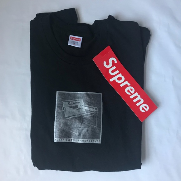 supreme chair tee black